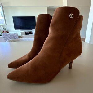 Excellent Cond Giani Bernini Suede Caminna Pointed Toe Dress Booties Size 9